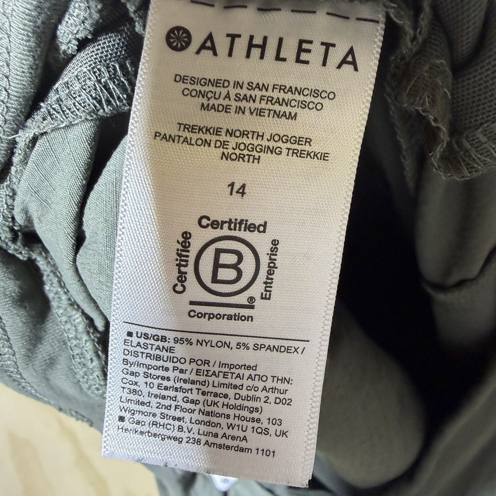 Athleta Women's Trekkie North Jogger Pants Olive Green Size 14 Hiking Travel - Picture 9 of 9